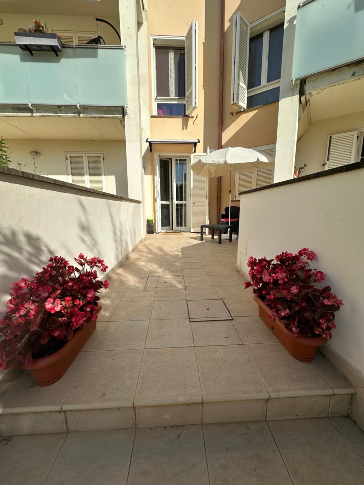 La Kasina Livorno Exterior foto